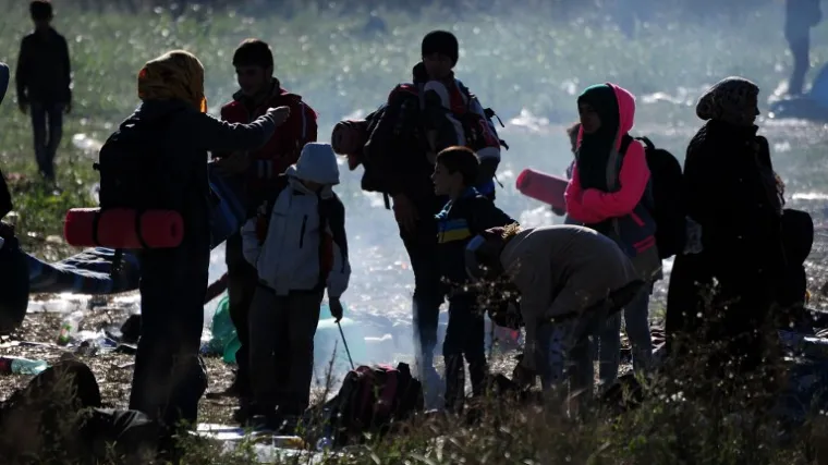Automobilom pokosio izbjeglice, jedna osoba u životnoj opasnosti
