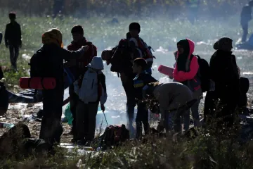 Automobilom pokosio izbjeglice, jedna osoba u životnoj opasnosti
