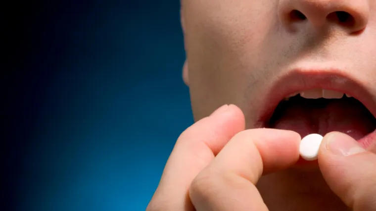 Homeopati uzeli zabranjenu drogu, pa buncali i valjali se po travi