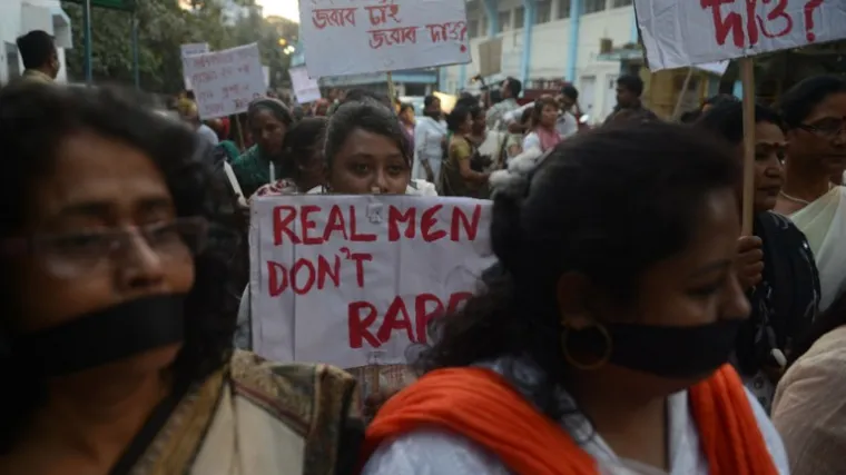 Indijski političari za silovanja okrivljuju sve osim silovatelja