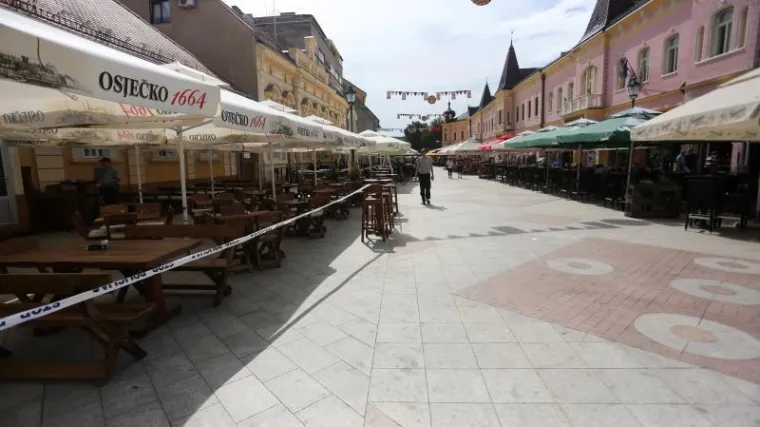U dvori&scaron;tu zgrade u samom centru Vinkovaca prona&scaron;li torbu s aktiviranim eksplozivom