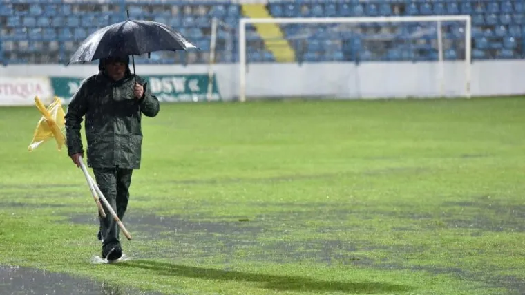 Brazilski nogometaši odigrali 'vaterpolsku' utakmicu