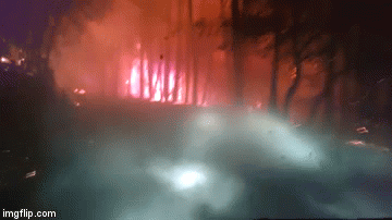 Vožnja kalifornijskim požarom izgledao kao prizor iz pakla