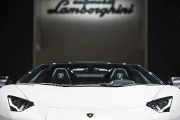 GLEDAJTE I SLINITE: Predstavljen Lamborghini Aventador SV Roadster