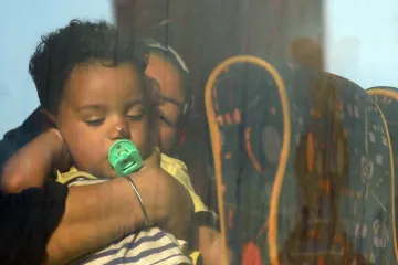 Iscrpljene izbjeglice autobusima stigle u Ježevo