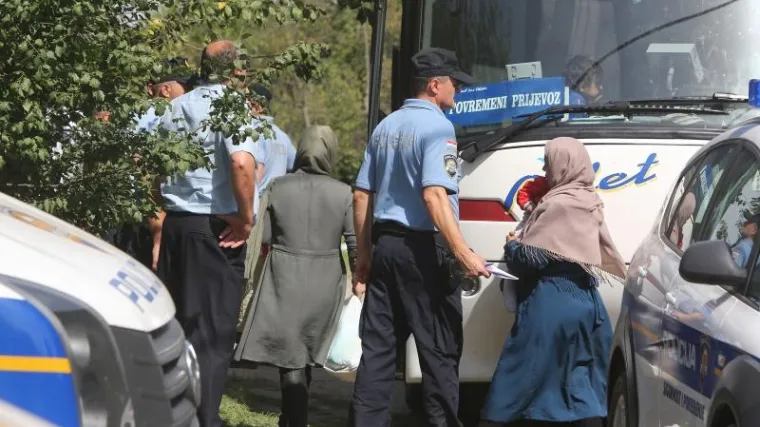 Eventualni koridor za izbjeglice kroz Hrvatsku mogao bi biti protiv pravila Europske unije