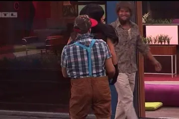 Tina izvela striptiz na Mikinoj momačkoj večeri