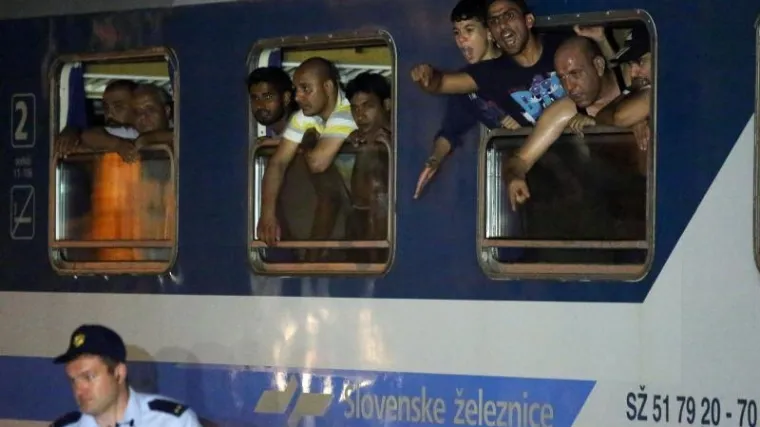 Slovenska policija zaustavila vlak s izbjeglicama, vratila ih u Hrvatsku na obradu