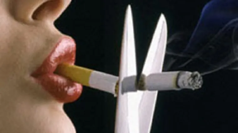 Pušenje elektronske cigarete potiče prelazak na prave