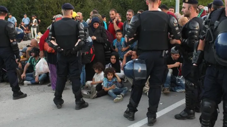 Upozorenje iz MUP-a: 'Ne nasjedajte na glasine, zbog izbjeglica se nije povećao broj kaznenih djela!'