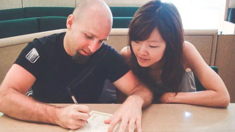 Do tridesetih bračni par zaradio milijune, otišli u mirovinu, napravili dijete i sad uživaju