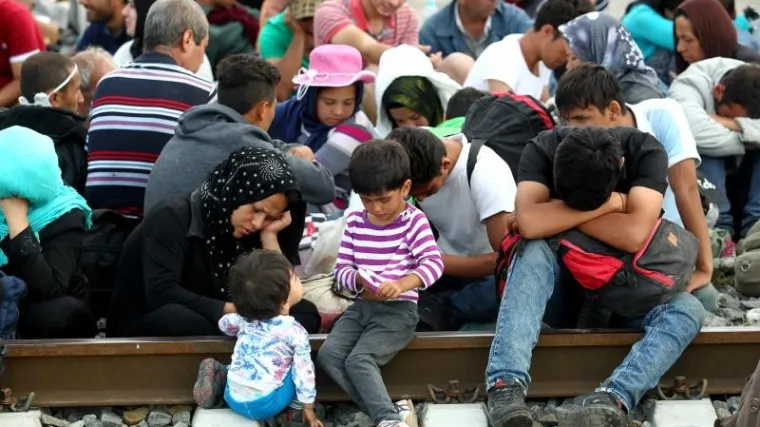 Zatvorena granica, izbjeglice poljima i kukuruzi&scaron;tima ulaze u Hrvatsku