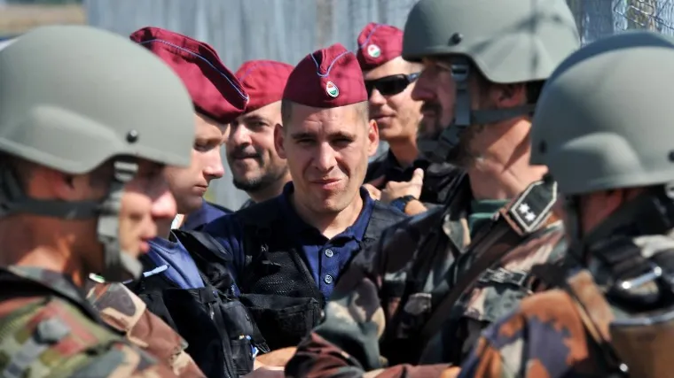 Slovenija optužuje Hrvatsku, Mađarska diže naoružanu vojsku