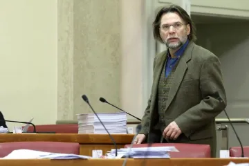 Pokušali oteti avion u kojem je bio saborski zastupnik Branko Vukšić