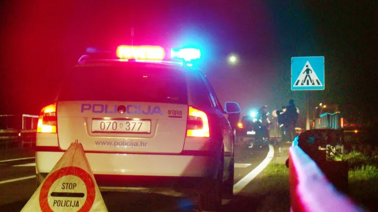 Biciklist poginuo u sudaru s automobilom