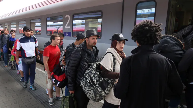 Izbjeglice kojima je odbijen ulaz probili se u Austriju: broj će doseći i do 20.000