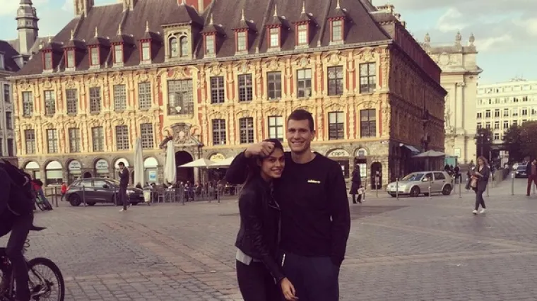 Djevojka srpskog ko&scaron;arka&scaron;a zapalila internet tijekom utakmice na EuroBasketu