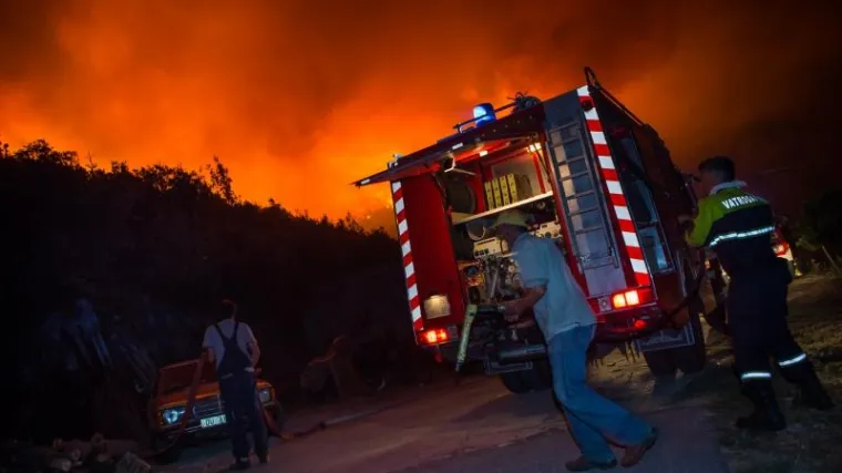 Požar je stavljen pod nadzor, na terenu 149 vatrogasaca