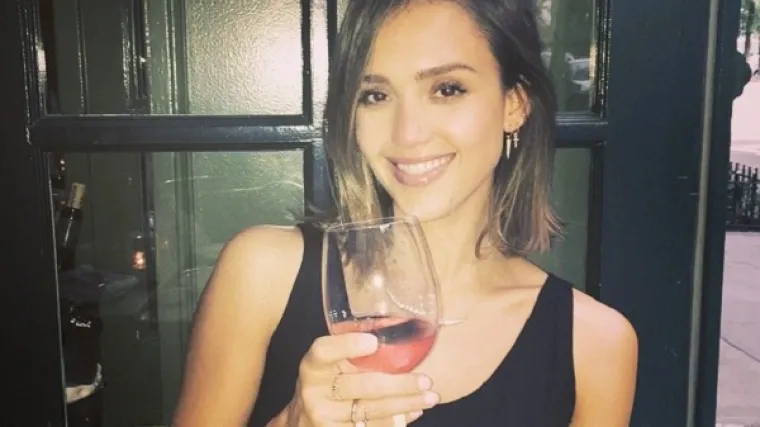 Kylie Jenner nakon incidenta iznenadila Jessicu Albu cvijećem