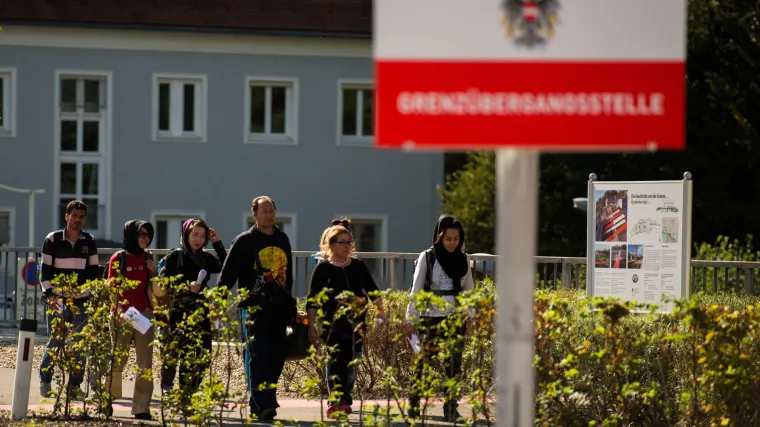 Izbjeglice sve bliže 'obećanoj zemlji': u Austriju u ponedjeljak stiglo gotovo 10.000 ljudi