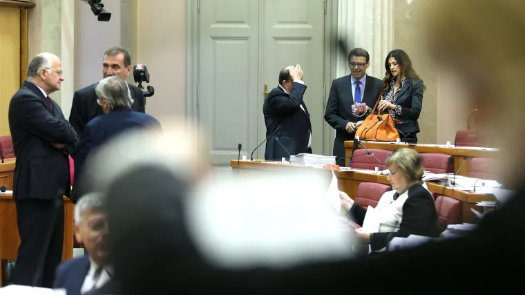 Sabor zaključio četverogodi&scaron;nji rad: zastupnici jednoglasno donijeli odluku o raspu&scaron;tanju