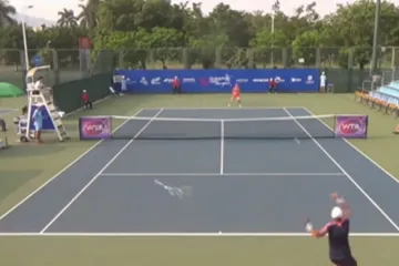 Osvojila meč poen bez reketa u rukama