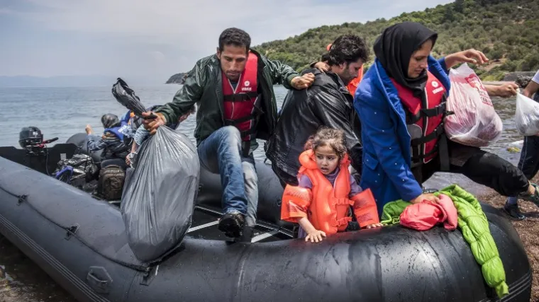 Preko Albanije i Crne Gore u Dalmaciju, Dubrovnik u pripravnosti