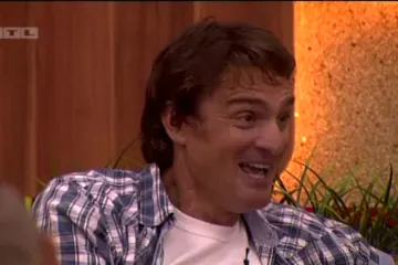 Samo nekoliko minuta od vezivanja, počele su trzavice i zadirkivanja