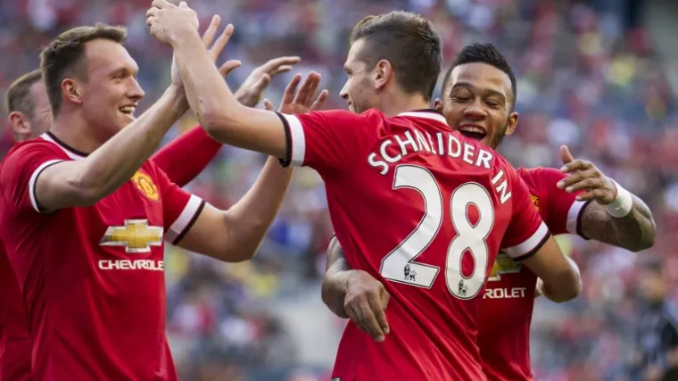 Manchester United iskoristio kiks gradskog rivala Cityja