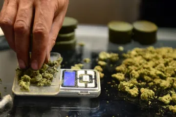 "Omogućite korištenje medicinske marihuane dijelu oboljelih"