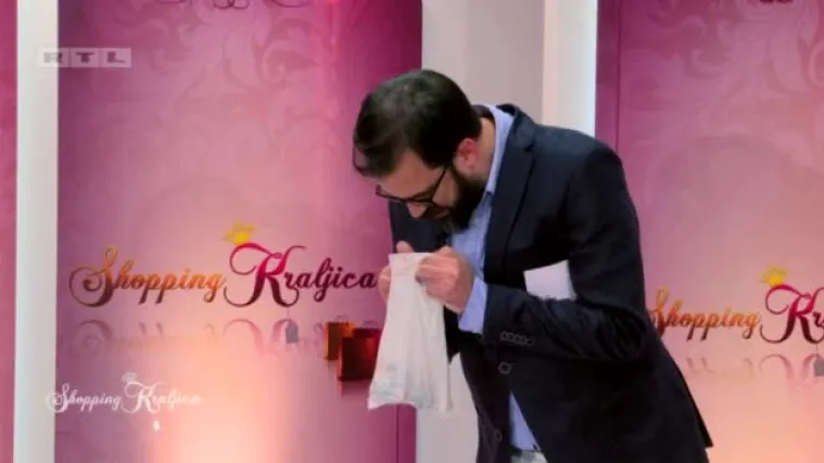 Borut je napokon dobio dugo priželjkivanu tortu