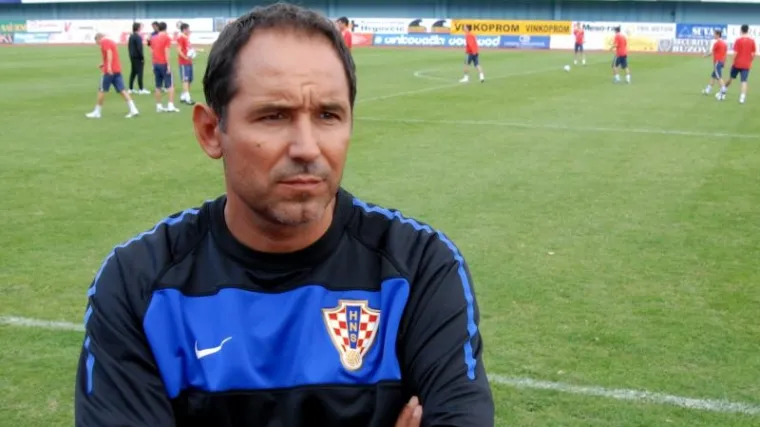 'Impresivan je bezobrazluk kojim se narodu maže oči'