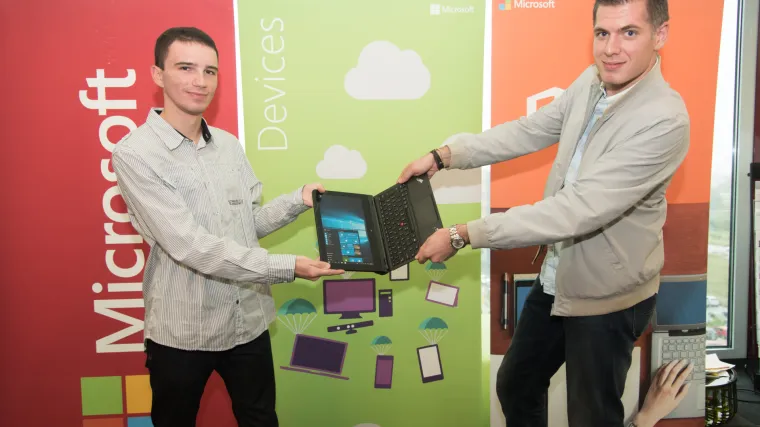 Deset komentatora o Windows 10