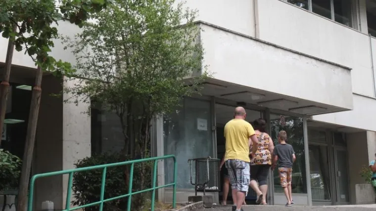 Pokrenuta istraga protiv roditelja dječaka koji je umro jer ga nisu htjeli liječiti konvencionalnim metodama