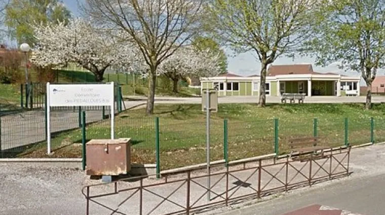 'Židovskoj i muslimanskoj djeci naredio nose crvene oznake'