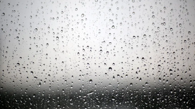 Pada ki&scaron;a. Za&scaron;to?!