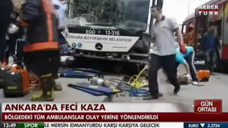 Autobus naletio na putnike, 12 mrtvih