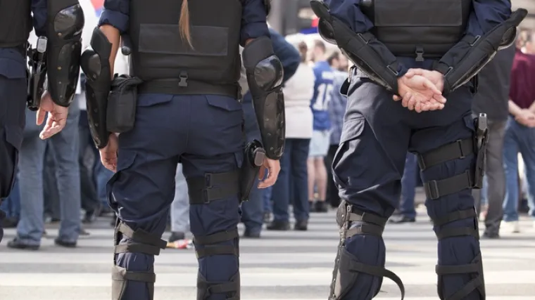 Planirao odrubljivati glave: britanskom 15-godi&scaron;njaku doživotna kazna za poticanje na terorizam