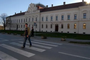 Sudska savjetnica dala otkaz i otišla raditi kao servirka