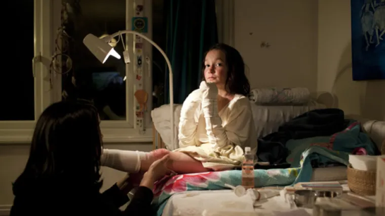 Na dodir joj nastaju plikovi, niti majka je ne smije zagrliti