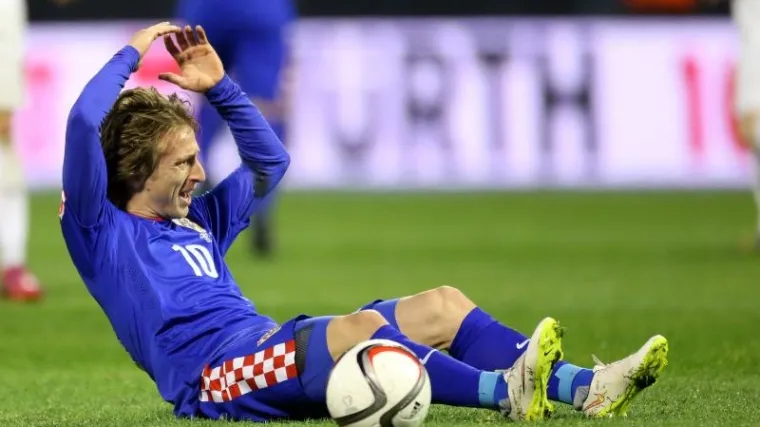 Hrvatskoj dodatno umanjeni izgledi za izravni plasman na Euro