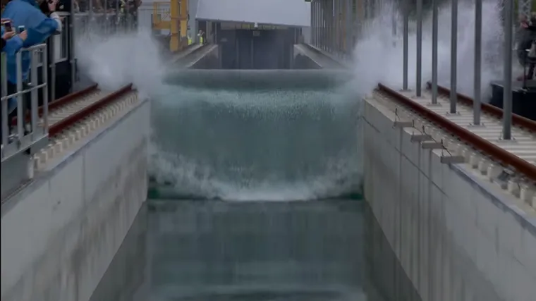 Nizozemci sagradili najveći tsunami stroj na svijetu