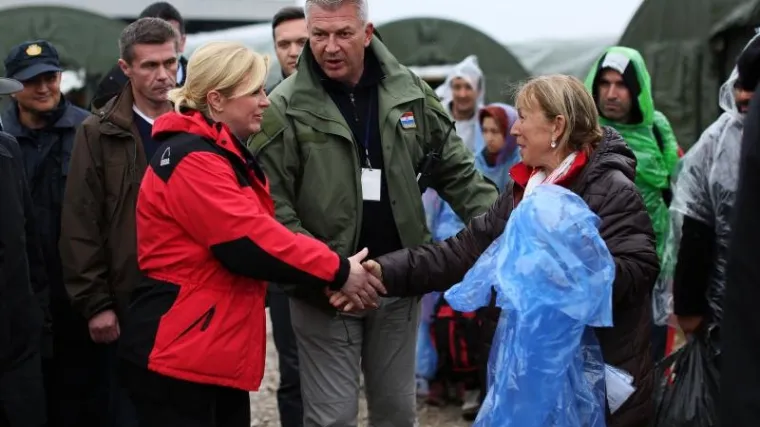 "Nije dobro da se ministar svađa s predsjednicom"