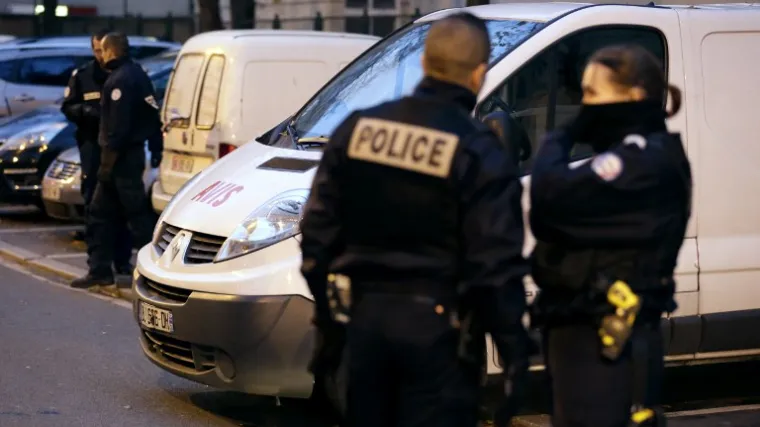 Učenik pucao u učiteljicu uz povik "Allahu Akbar"