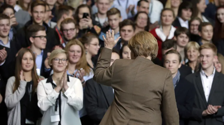 Svaki treći Nijemac nezadovoljan migracijskom politikom Merkel: žele njezinu ostavku