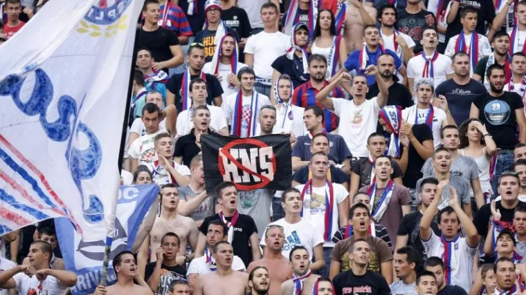 Torcida poslala opaku poruku HNS-u, Malta je pod opsadom policije