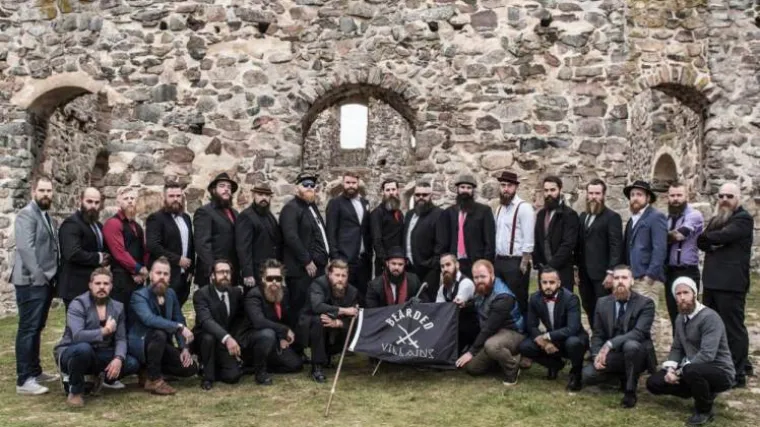 Policiji dojavljen skup džihadista, a bio je to sastanak Kluba bradonja