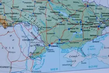 Karta svijeta koja je izazvala burne reakcije: za Francuze Krim dio Rusije!