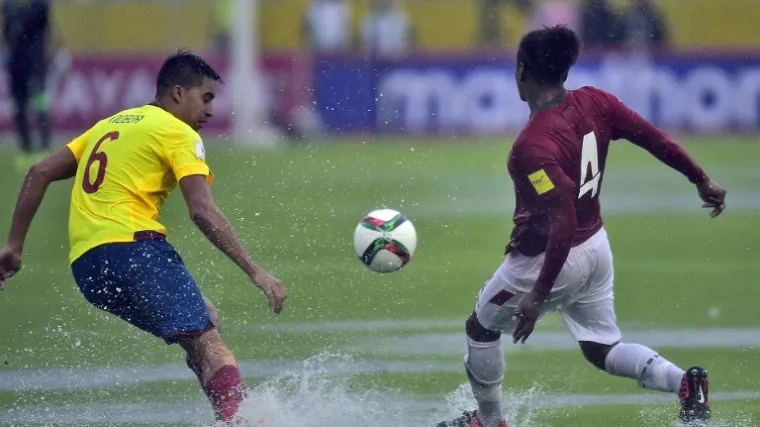 Tko je dozvolio da se ovdje igra utakmica?