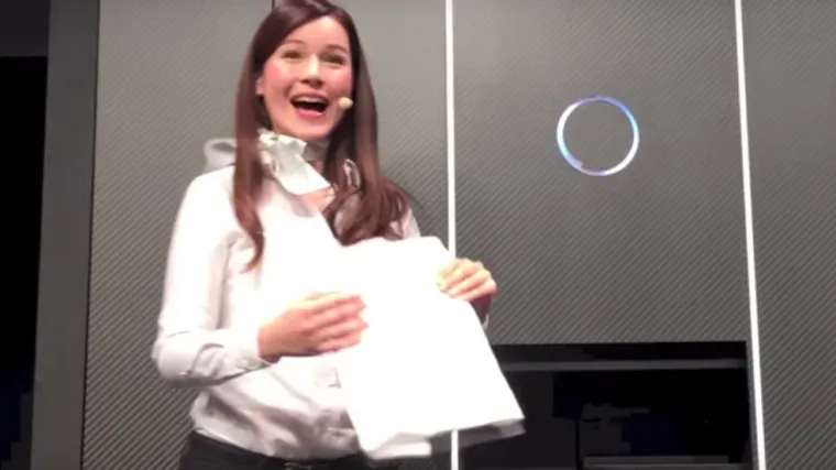 Laundroid umjesto vas pere, suši i slaže odjeću